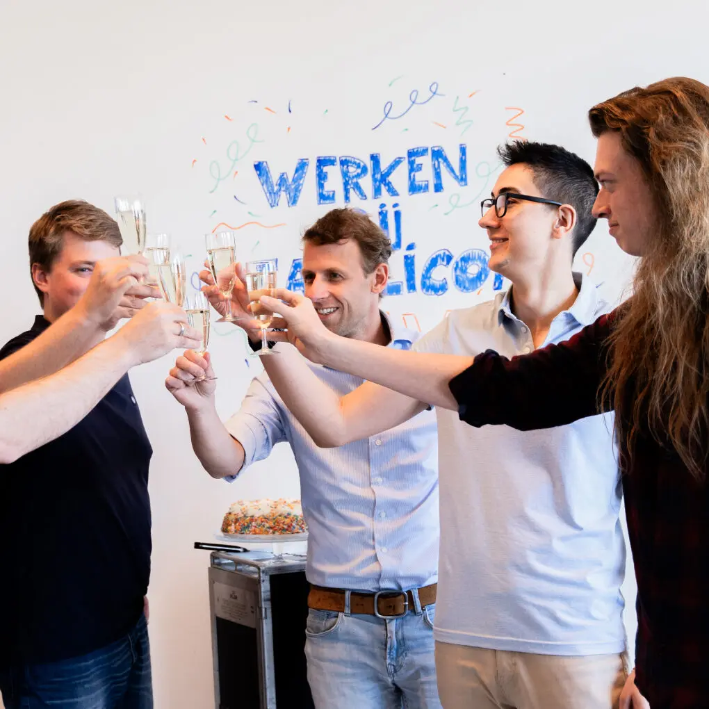 Lancering met champagne